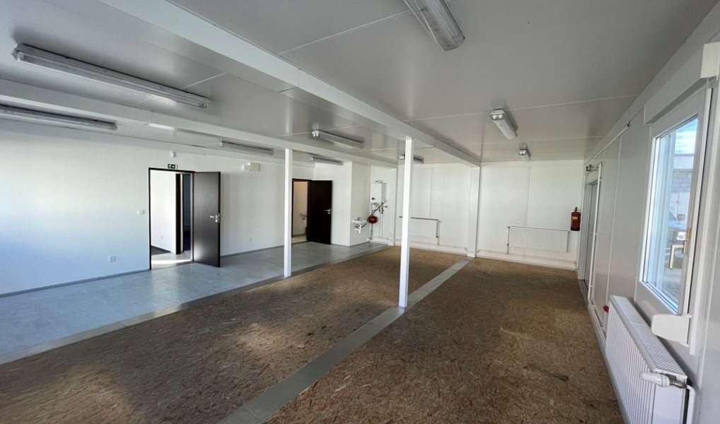 Pronájem obchodních prostor 165 m², Břeclav – náhled fotky 2