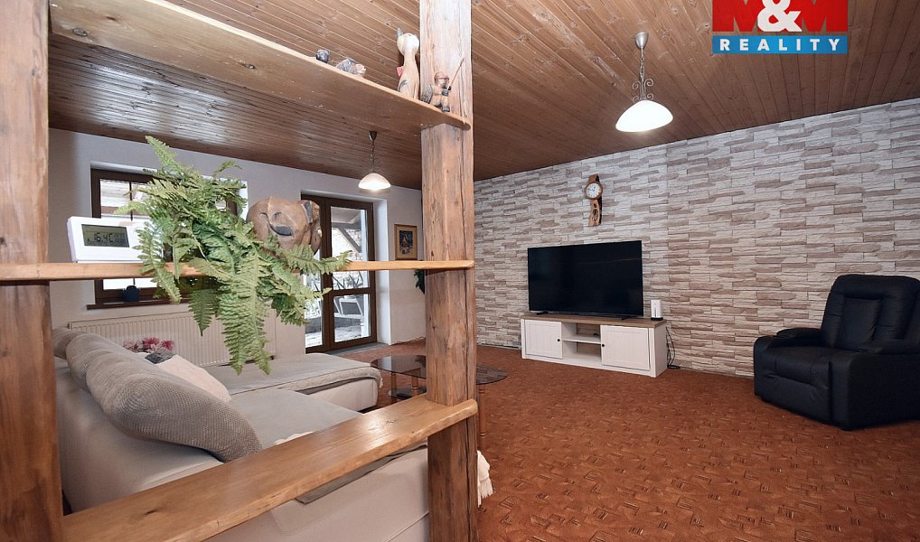 Prodej domu 320 m² s pozemkem 2 079 m², Malá Morava – náhled fotky 3