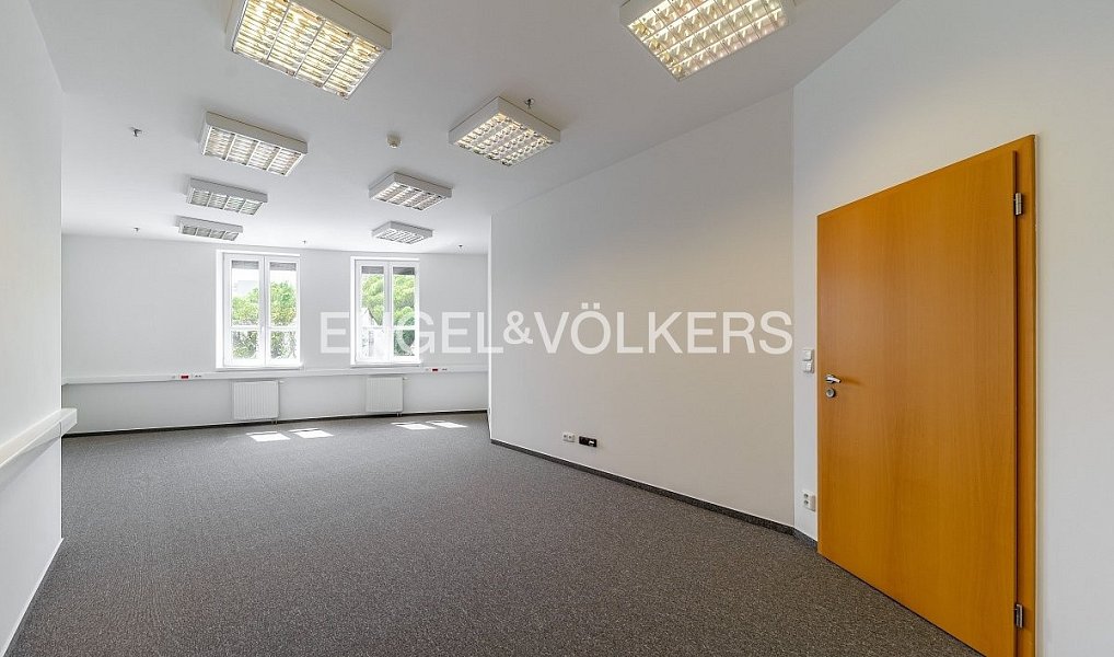 Pronájem kanceláře 34 m², Praha – náhled fotky 3