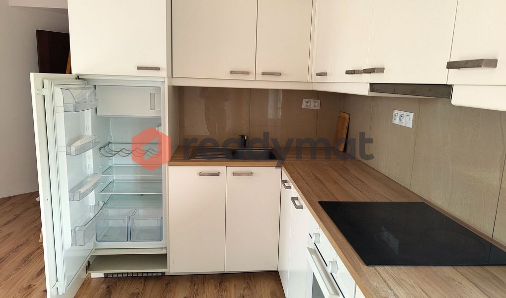 Pronájem bytu 2+kk 76 m², Hodonín – náhled fotky 4