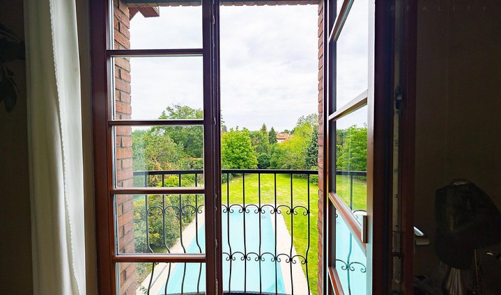 Prodej domu 287 m² s pozemkem 997 m², Praha – náhled fotky 8