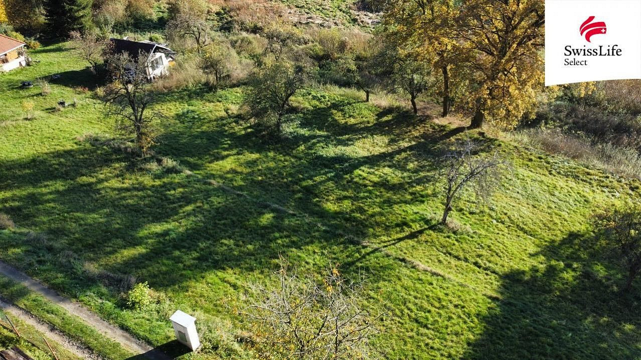 Prodej stavebního pozemku 1 442 m² – pohled 4