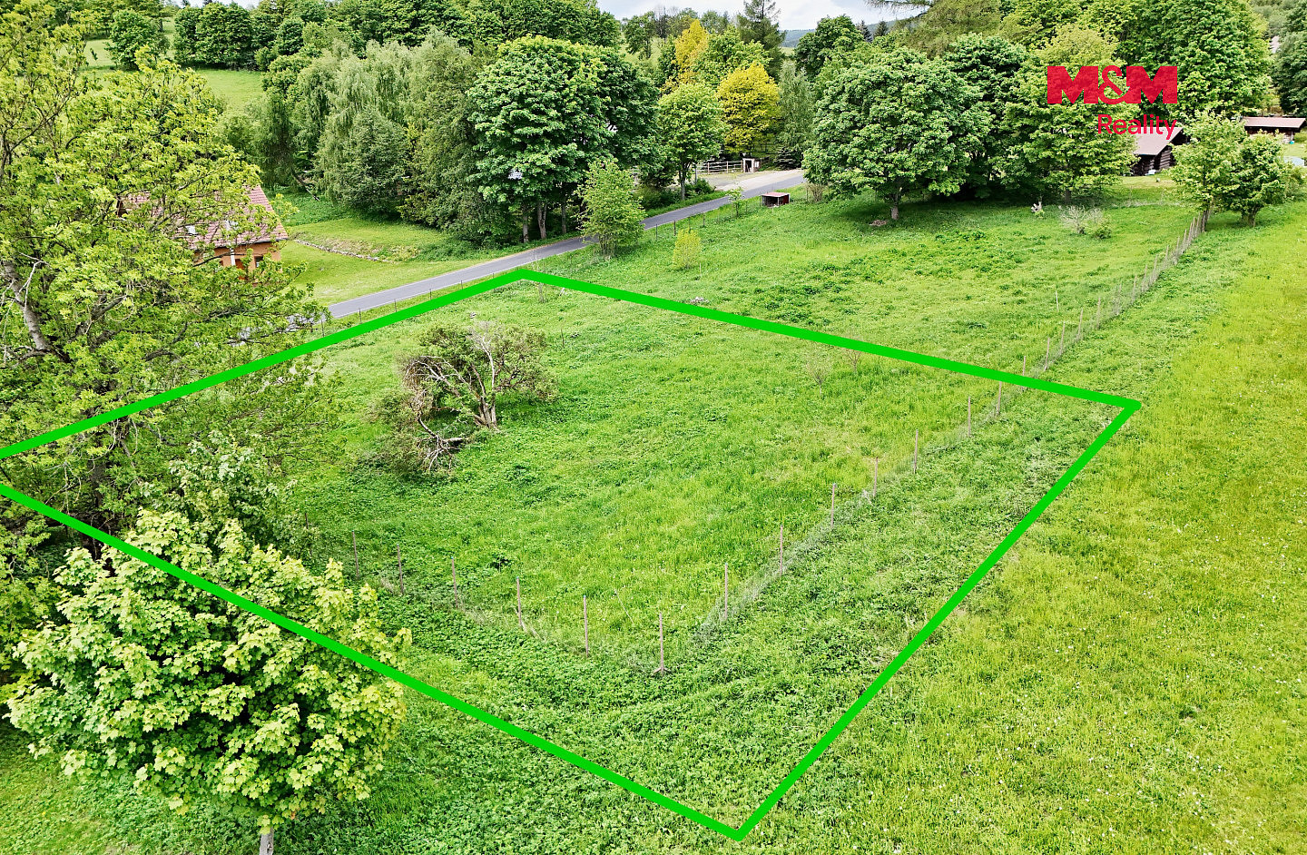 Prodej stavebního pozemku 2 061 m² – fotografie 5