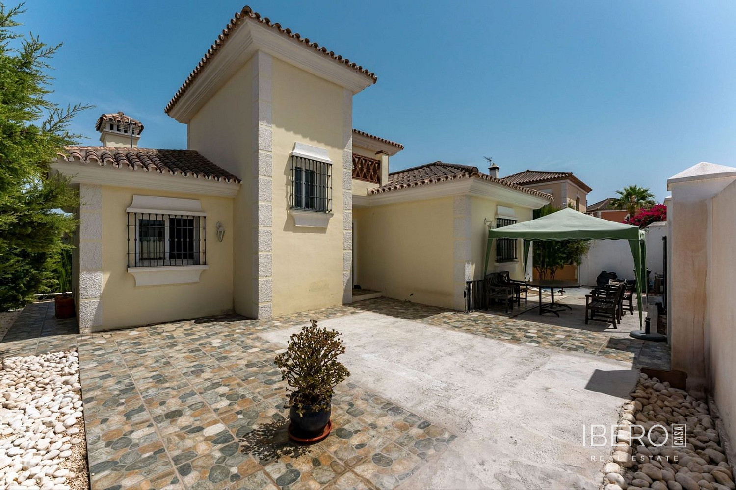 Prodej domu 147 m² s pozemkem 600 m² — photo 2