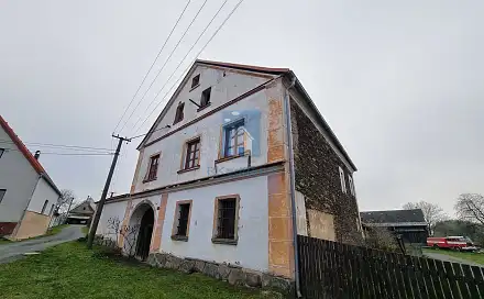 Prodej domu 600 m² s pozemkem 648 m², Úterý - Olešovice, okres Plzeň-sever