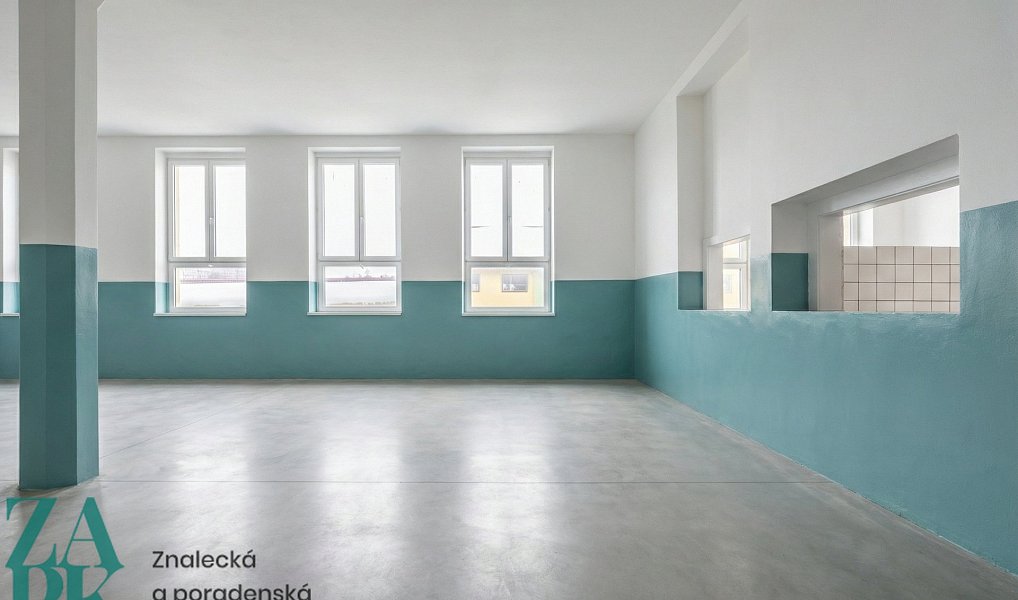 Pronájem kanceláře 173 m², Cheb – náhled fotky 2