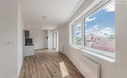 Pronájem bytu 1+kk 37 m²
