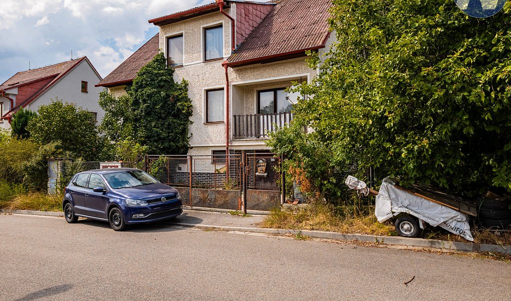 Prodej domu 243 m² s pozemkem 376 m², Radošovice – náhled fotky 4