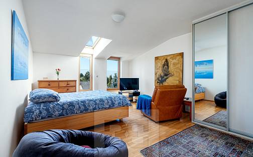 Prodej bytu 4+kk 126 m², Uhříněveská, Průhonice, okres Praha-západ