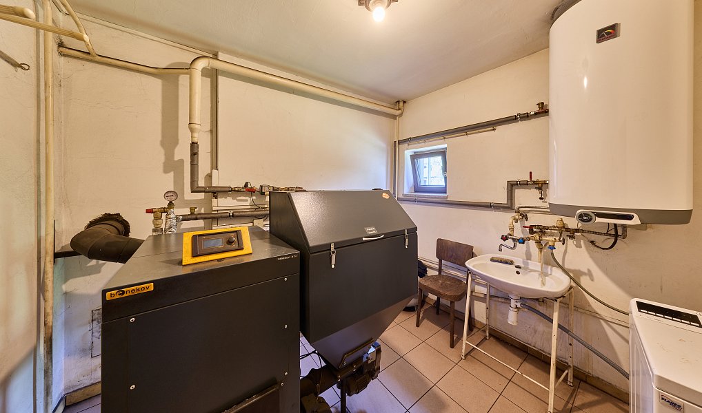 Prodej domu 158 m² s pozemkem 1 747 m², Vestec – náhled fotky 8