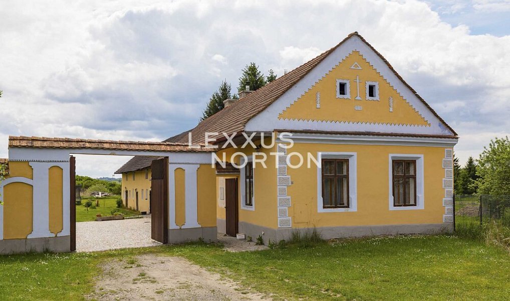 Prodej domu 450 m² s pozemkem 3 709 m², Komárov – náhled fotky 7