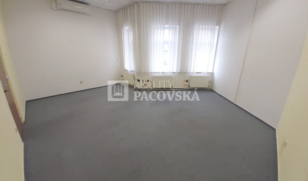 Pronájem kanceláře 27 m², Ústí nad Labem – náhled fotky 4