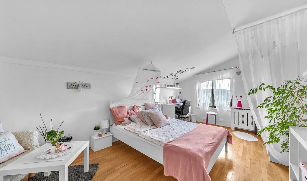 Prodej domu 253 m² s pozemkem 5 652 m², Červený Kostelec – náhled fotky 16