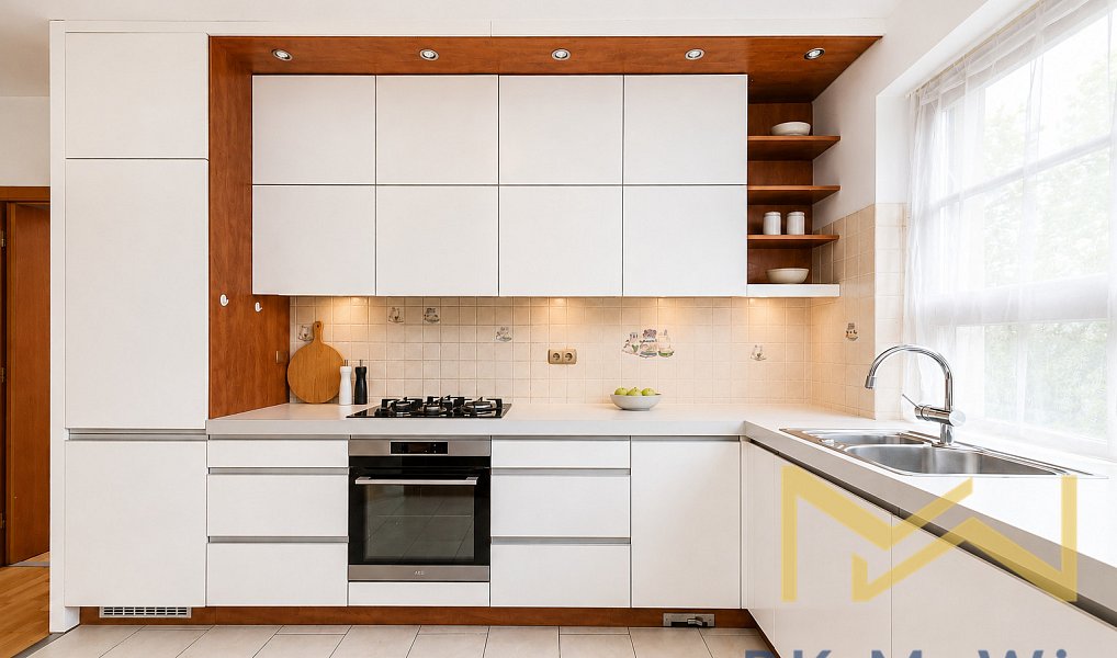 Pronájem domu 450 m² s pozemkem 820 m², Praha – náhled fotky 2