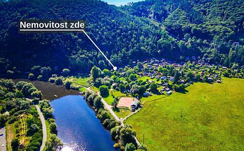 Prodej stavebního pozemku 1 045 m², Montana, Všenory, okres Praha-západ