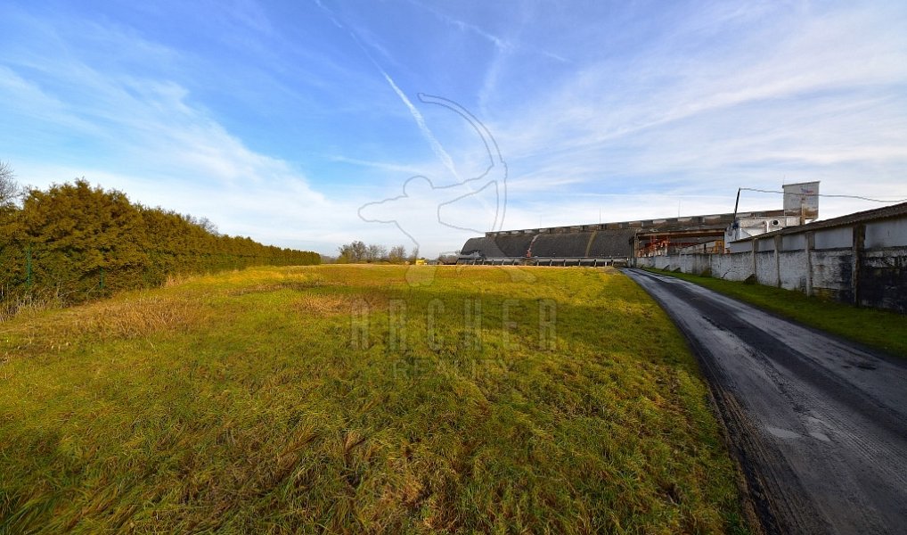 Prodej komerčního pozemku 80 085 m², Kostelec nad Labem – náhled fotky 12