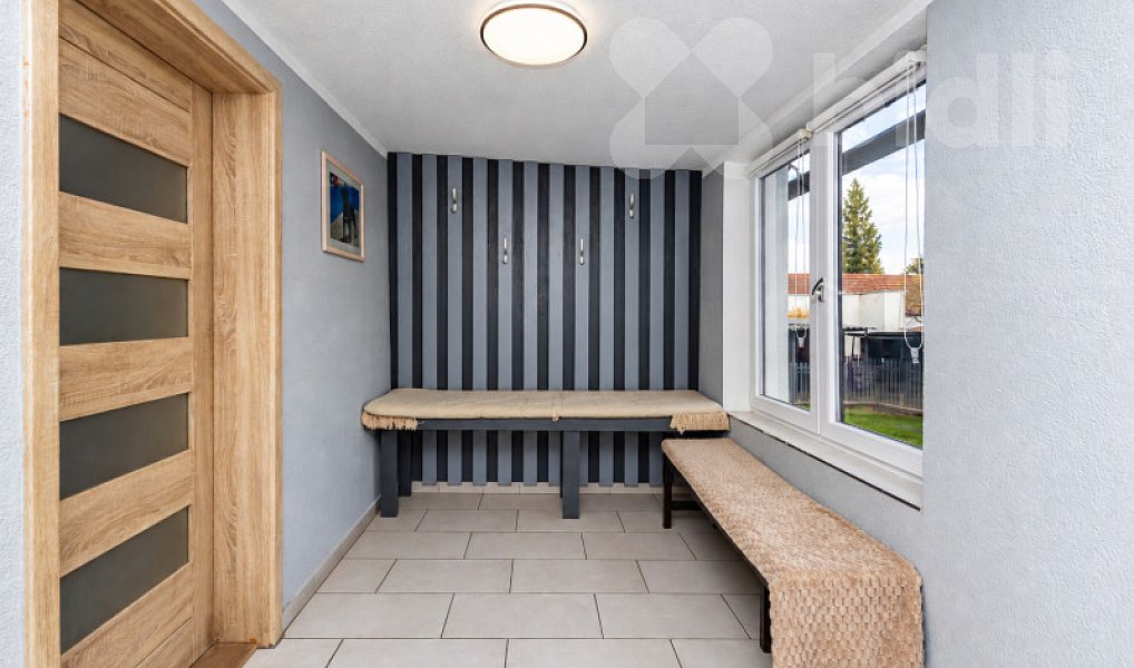 Prodej domu 240 m² s pozemkem 2 125 m², Bečice – náhled fotky 18