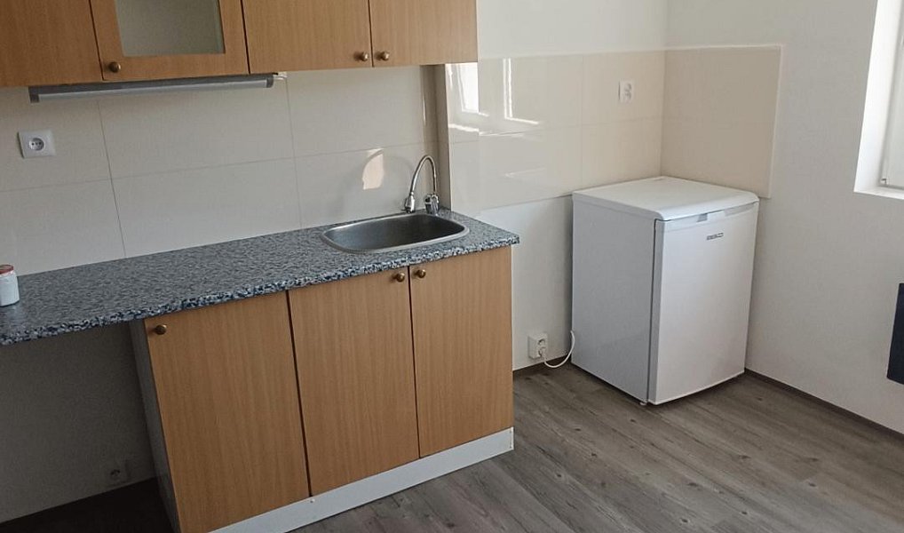 Pronájem bytu 1+kk 18 m², Benešov nad Ploučnicí – náhled fotky 3