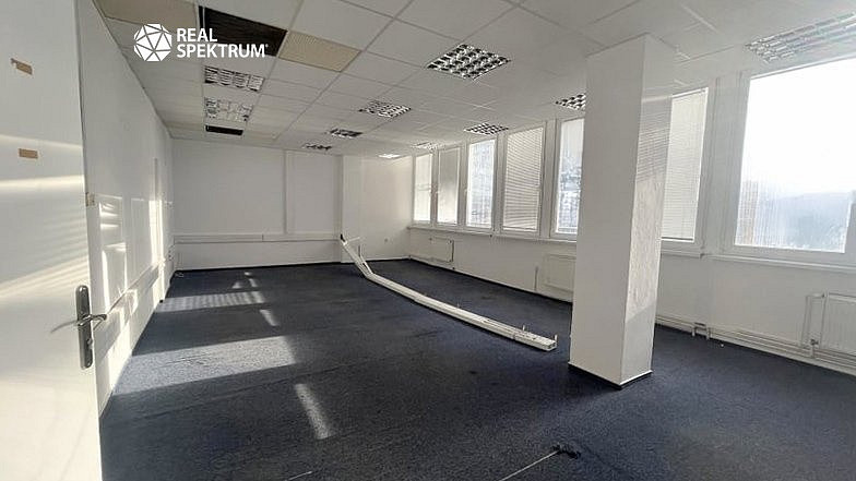Pronájem klimatizovaného kancelářského celku 259 m², ulice Veveří, Brno – další