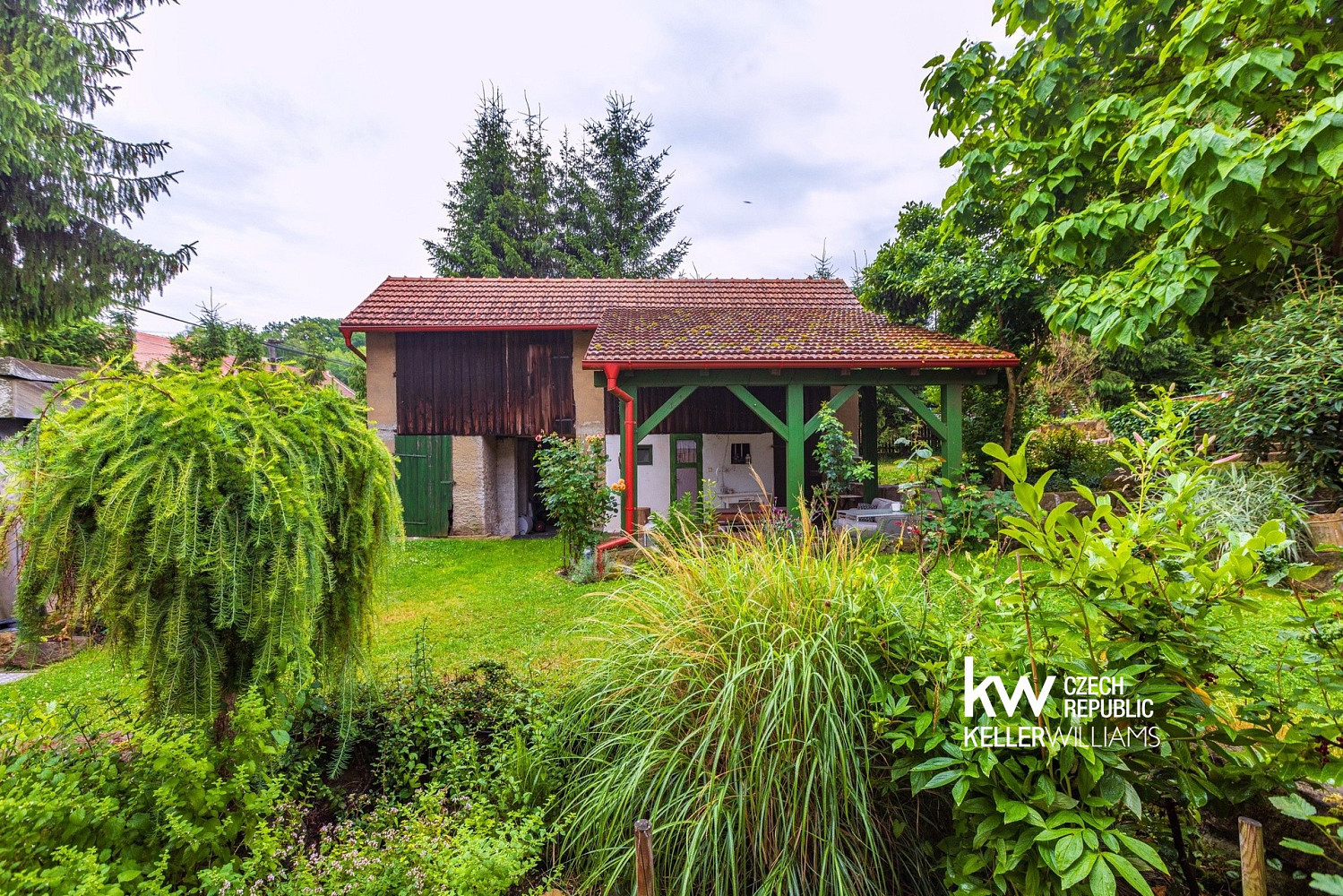 Prodej domu 340 m² s pozemkem 1 529 m² – fotografie 3