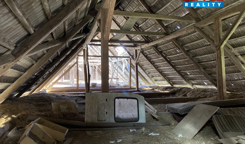 Prodej domu 75 m² s pozemkem 4 847 m², Koberovice – náhled fotky 2