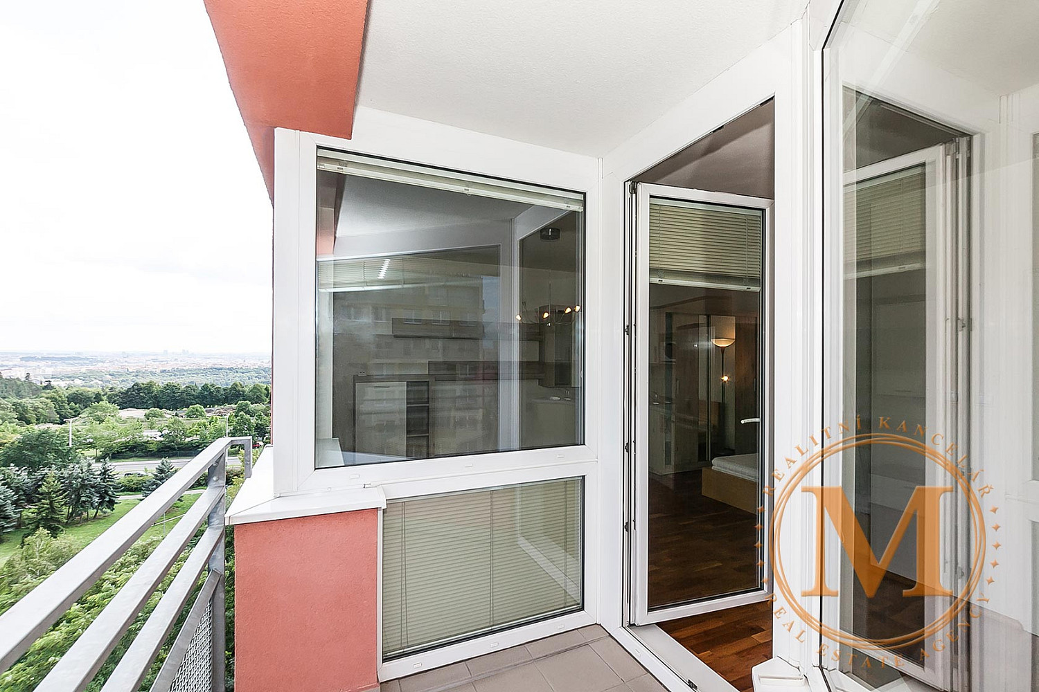 Pronájem bytu 1+kk 40 m² – fotografie 4