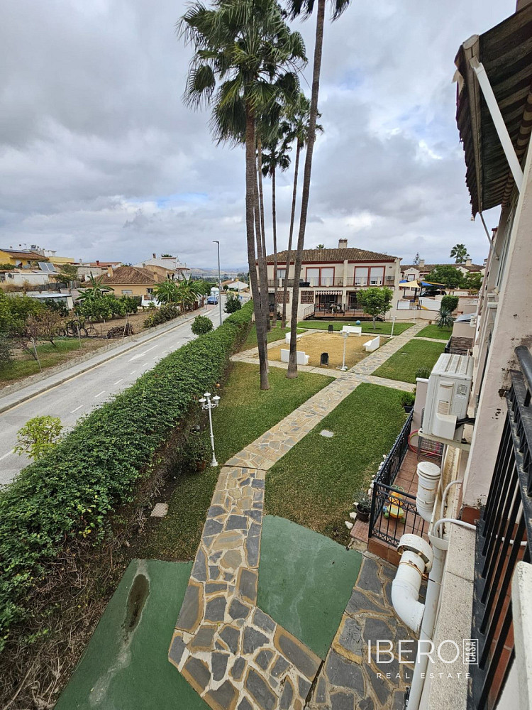 Prodej domu 200 m² s pozemkem 200 m² — photo 2