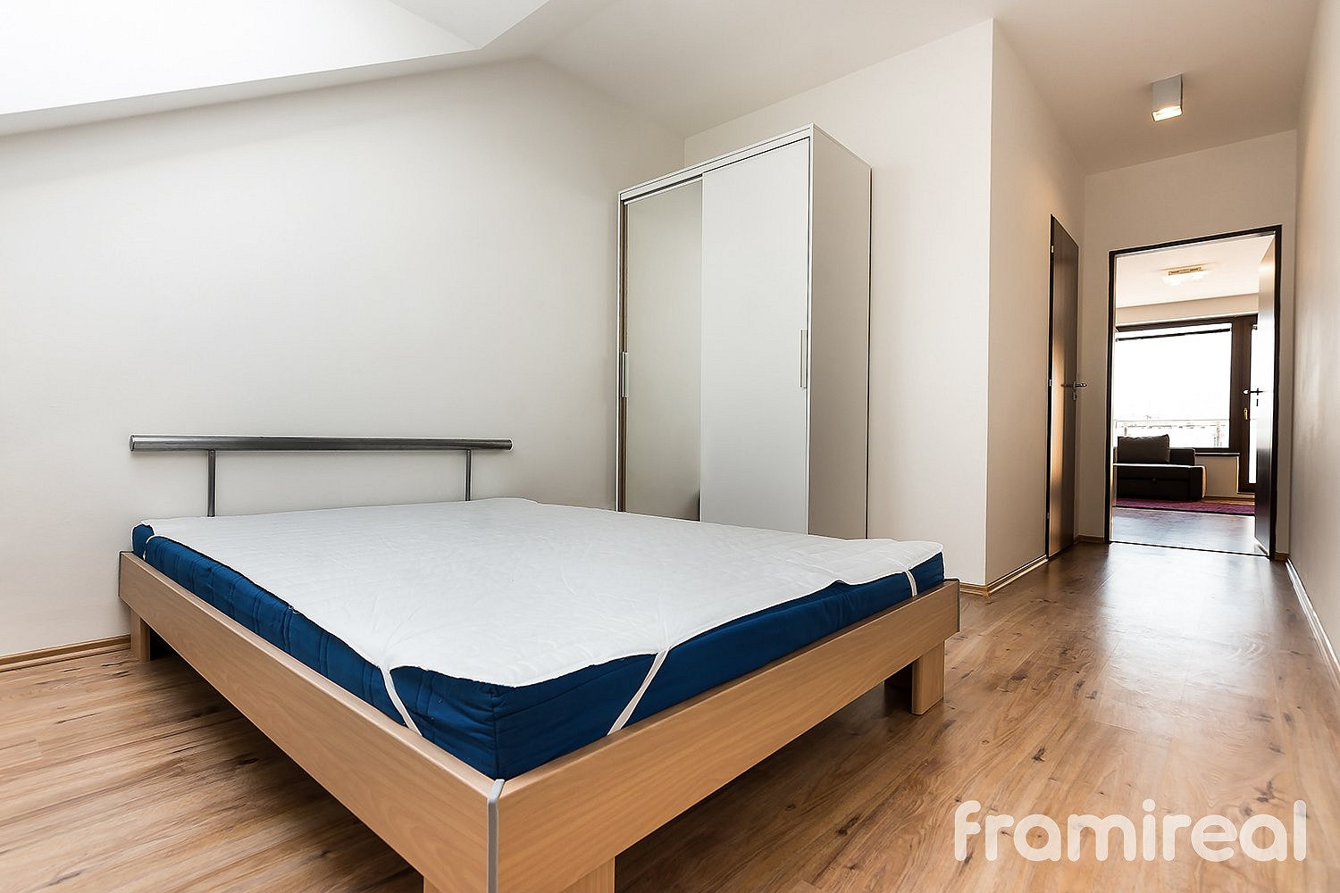 Pronájem bytu 2+kk 51 m² — photo 3