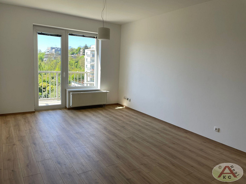 Pronájem bytu 2+kk 53 m² – fotografie 2