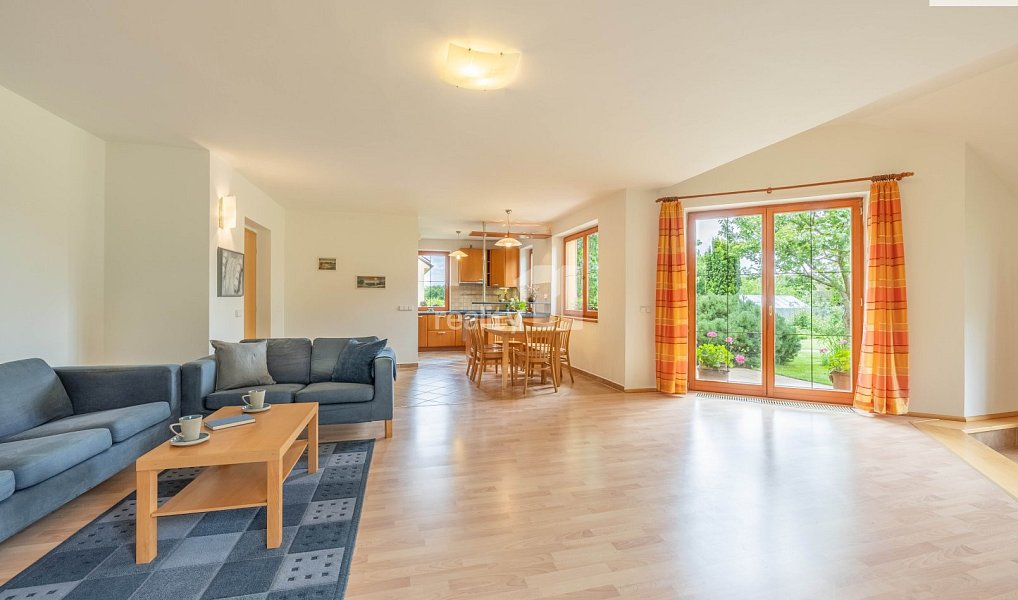 Prodej domu 200 m² s pozemkem 1 008 m², Kamenice – náhled fotky 30