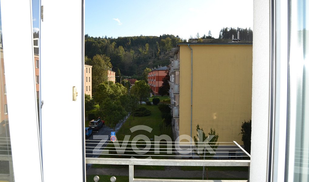 Pronájem bytu 2+1 56 m², Vsetín – náhled fotky 4