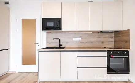 Pronájem bytu 1+kk 37 m²