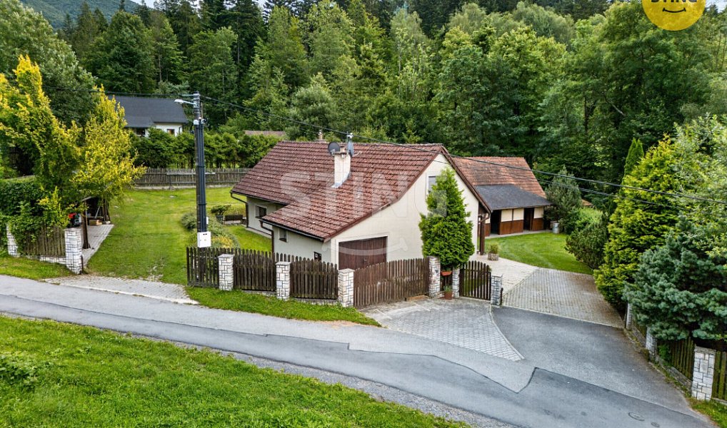 Prodej domu 225 m² s pozemkem 2 141 m², Rožnov pod Radhoštěm – náhled fotky 2