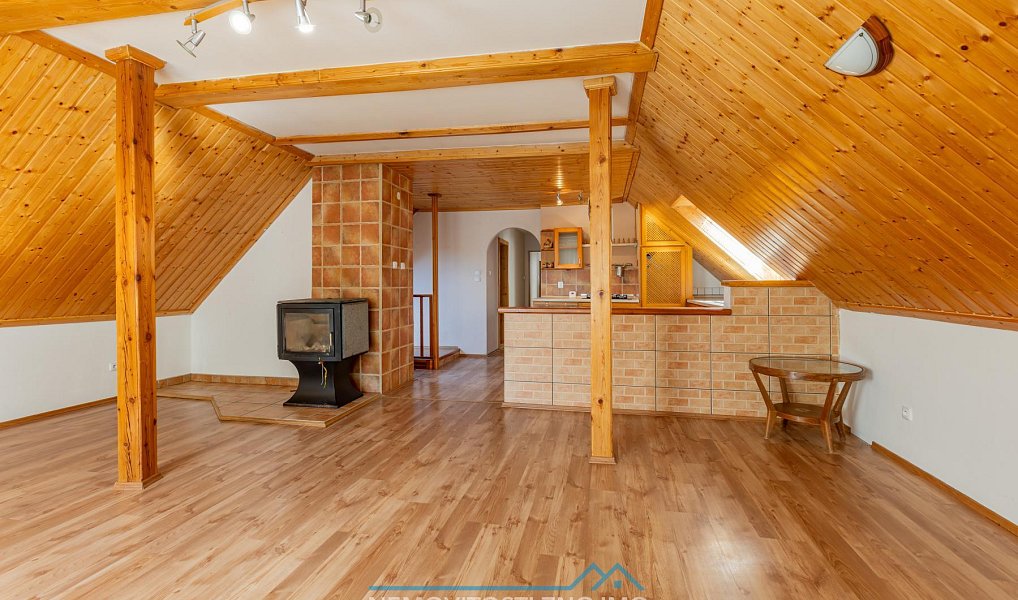 Prodej domu 350 m² s pozemkem 868 m², Jevišovice – náhled fotky 16