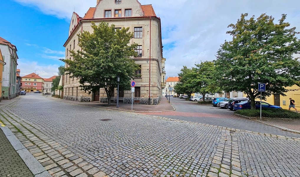 Prodej skladovacích prostor 2 000 m², Žatec – náhled fotky 4
