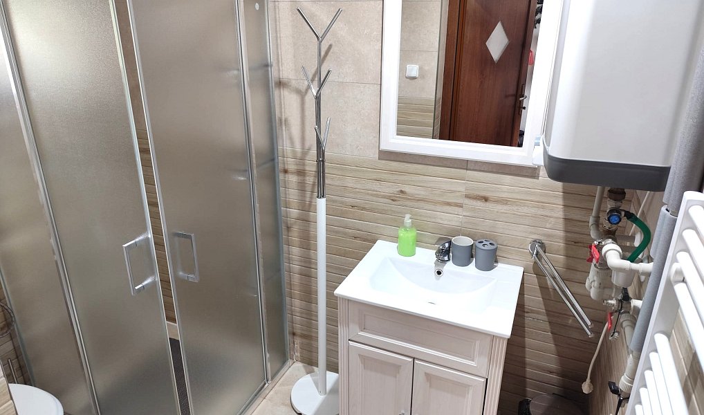 Prodej ubytovacího objektu 206 m², Dyjákovice – náhled fotky 14