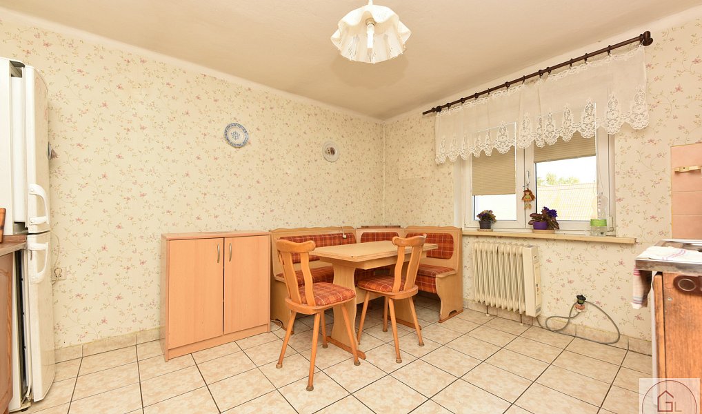 Prodej domu 240 m² s pozemkem 867 m², Černuc – náhled fotky 7