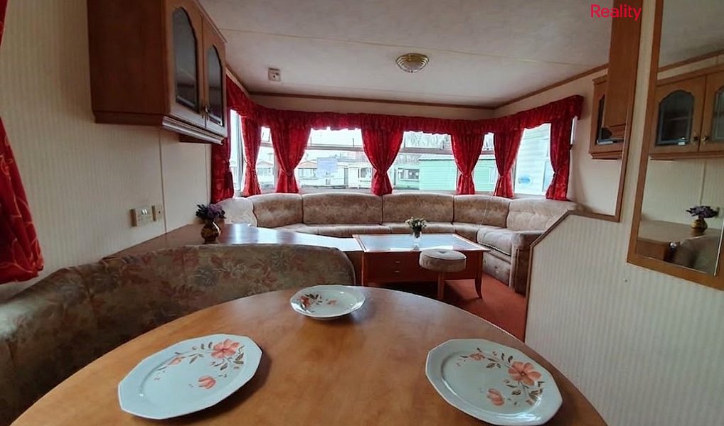 Prodej stavebního pozemku 1 676 m², Strašice – náhled fotky 30