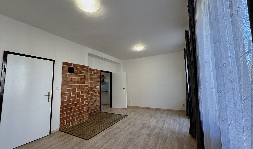 Pronájem domu 97 m² s pozemkem 93 m², Nová Paka – náhled fotky 6