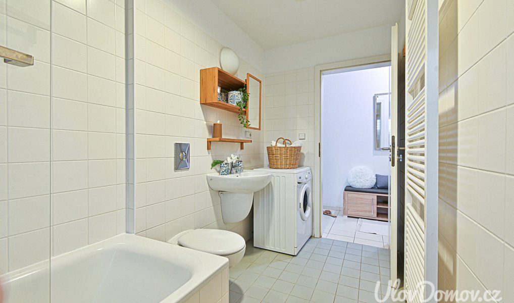 Prodej bytu 2+kk 46 m², Praha – náhled fotky 12