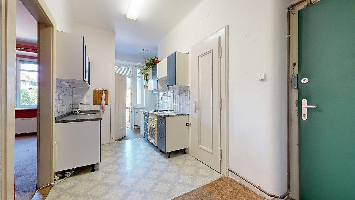 Pronájem bytu 2+1 65 m² – fotografie 3