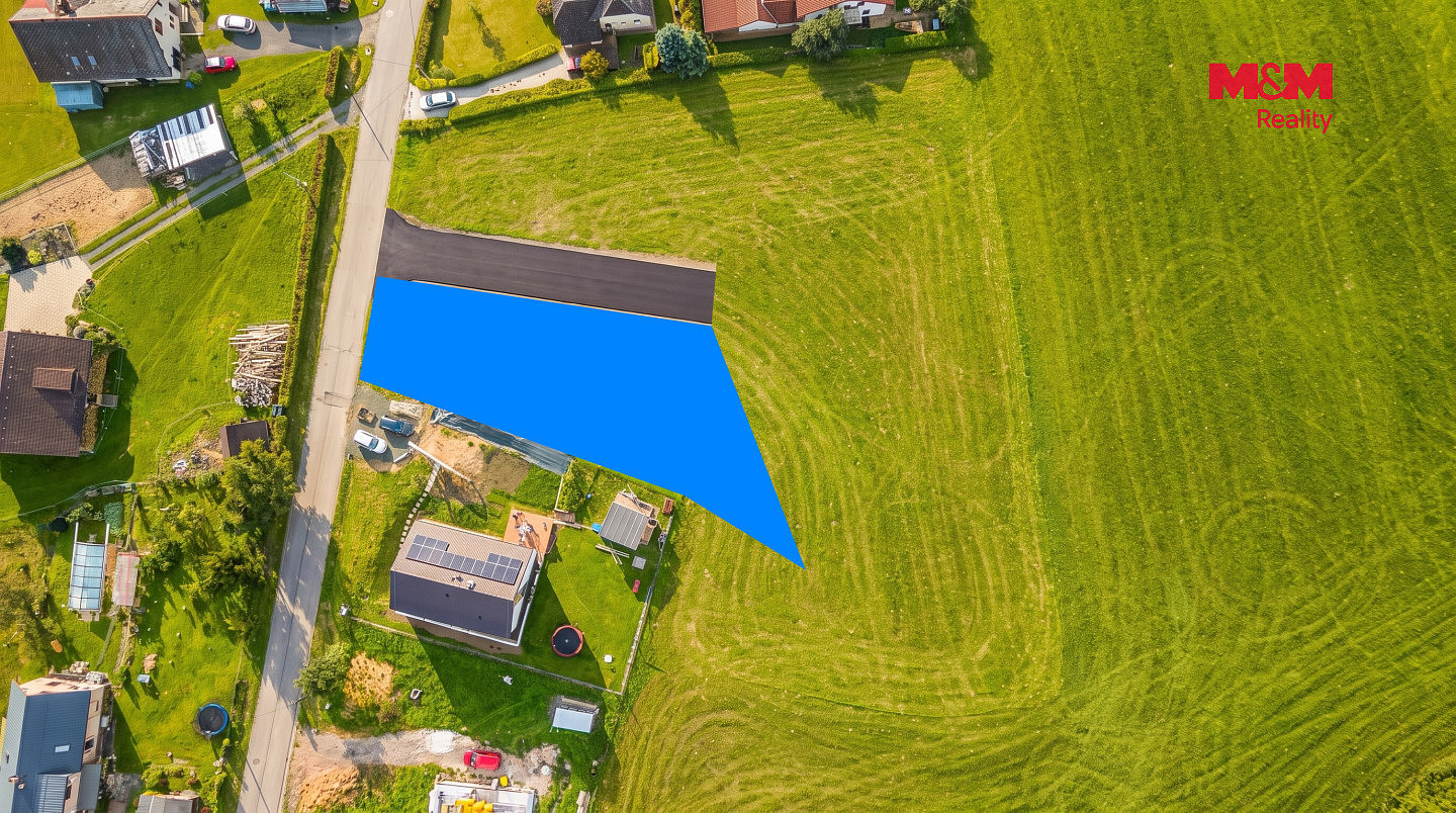 Prodej stavebního pozemku 1 046 m² – fotografie 3