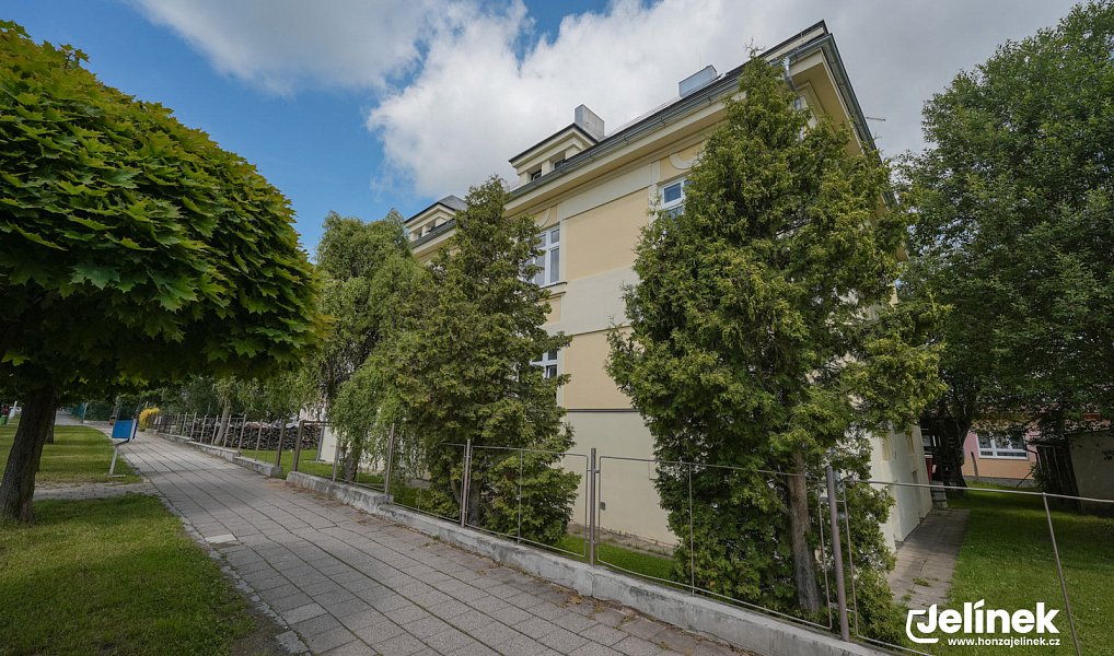 Prodej bytu 4+1 117 m², Polička – náhled fotky 17