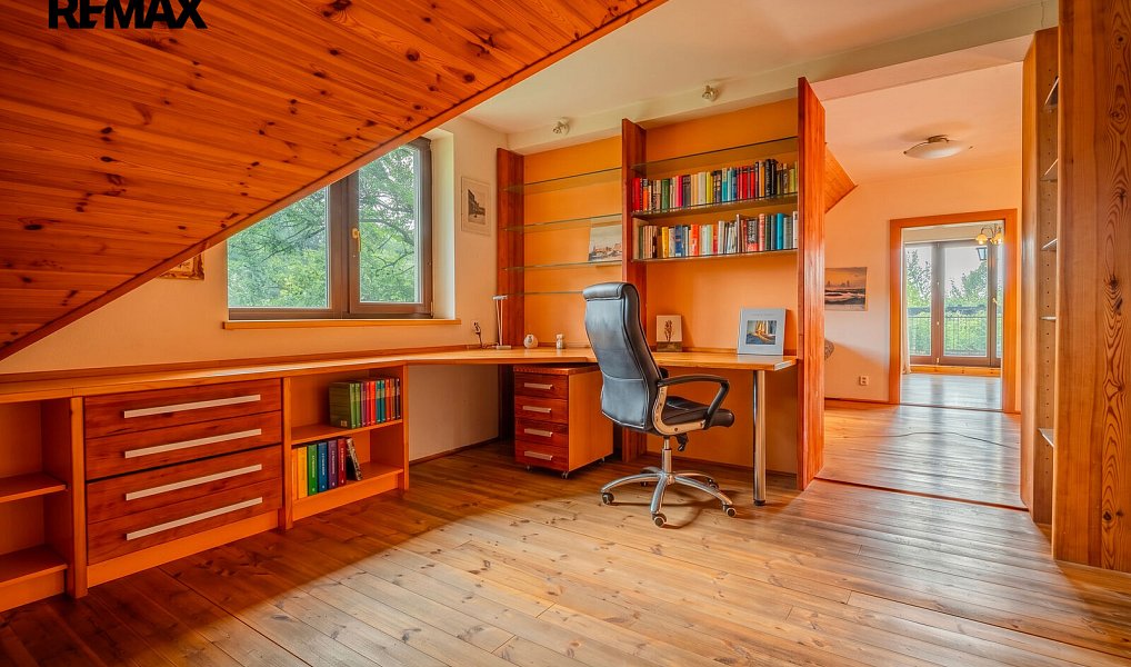 Prodej domu 220 m² s pozemkem 1 698 m², Šilheřovice – náhled fotky 9