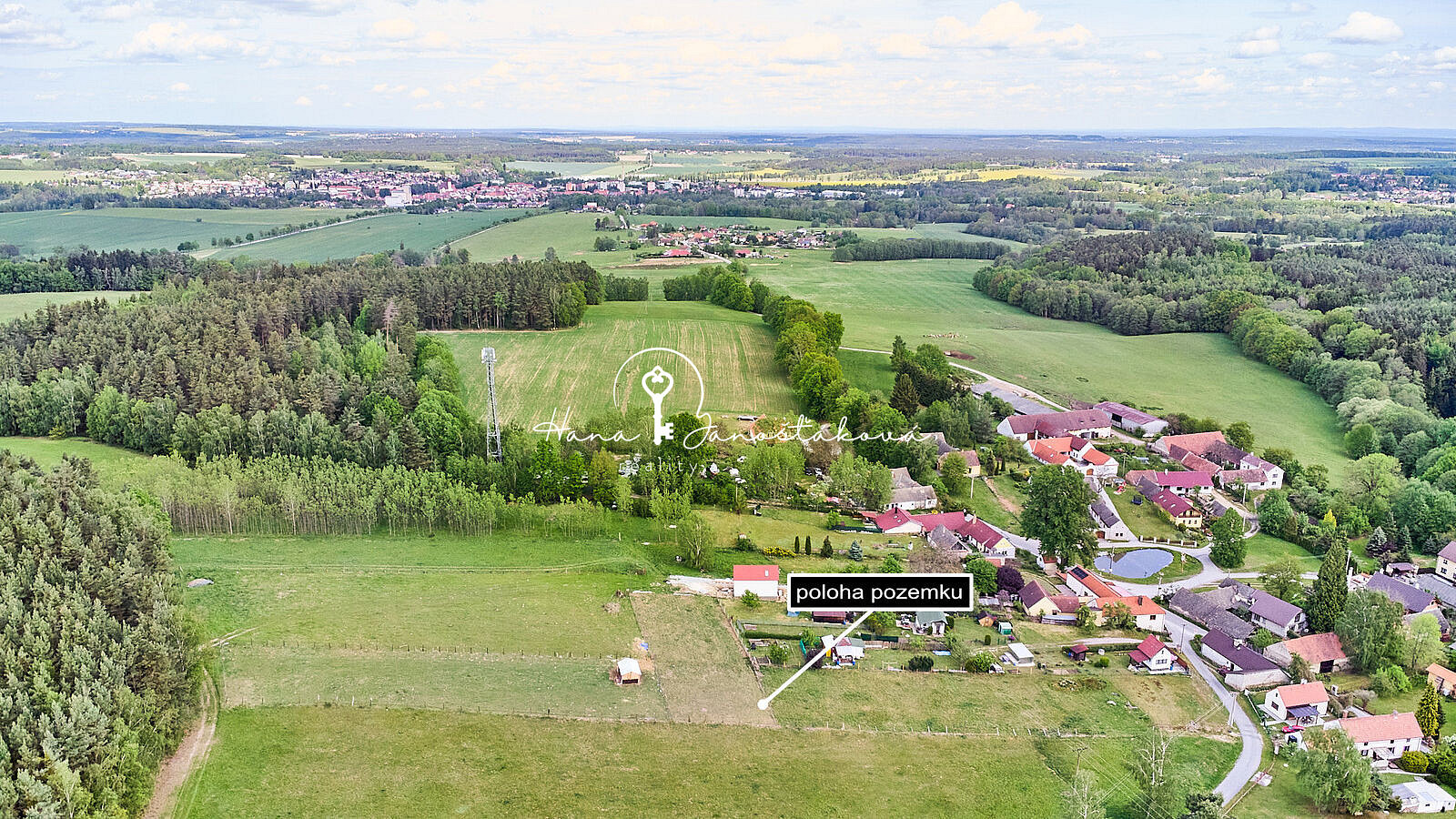 Prodej stavebního pozemku 1 700 m² – fotografie 2