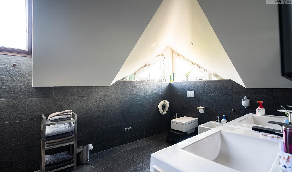 Prodej domu 116 m² s pozemkem 1 115 m², Jirkov – náhled fotky 23