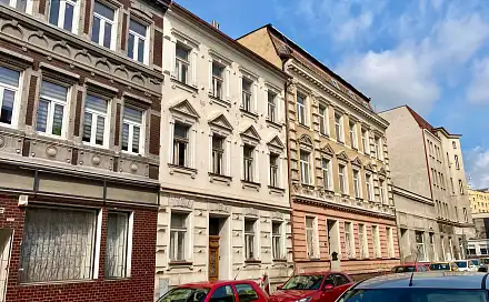 Prodej domu 198 m² s pozemkem 39 m², Thámova, Teplice - Trnovany