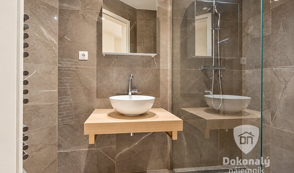 Pronájem bytu 2+kk 57 m², Praha – náhled fotky 12