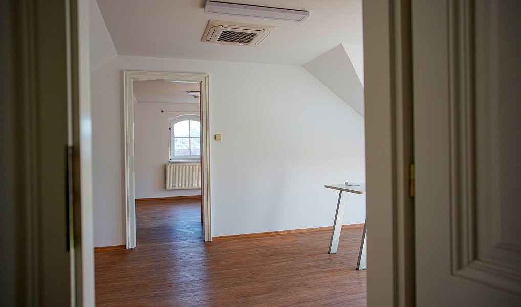 Pronájem domu 215 m² s pozemkem 546 m², Praha – náhled fotky 16
