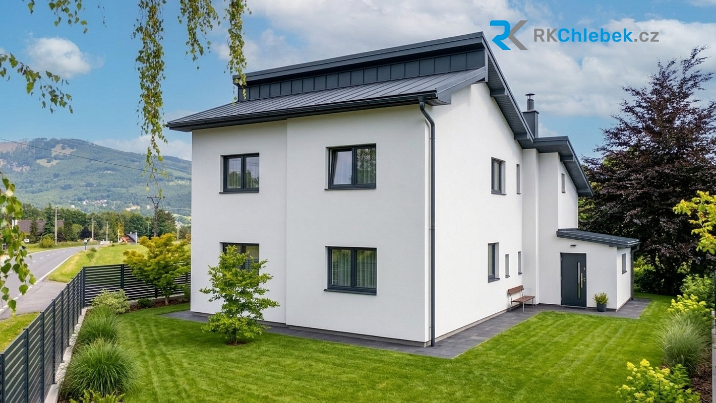 Prodej domu 202 m² s pozemkem 1 295 m²